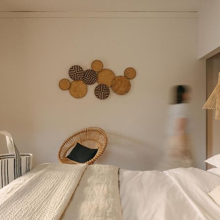 Kourmas Suites Limeni Exterior photo
